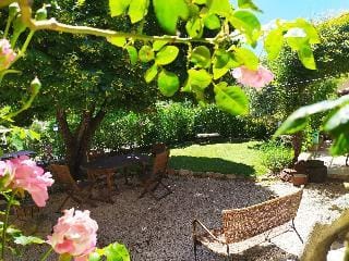 Face au Lavoir Hotel in Provence-Alpes-Côte d'Azur