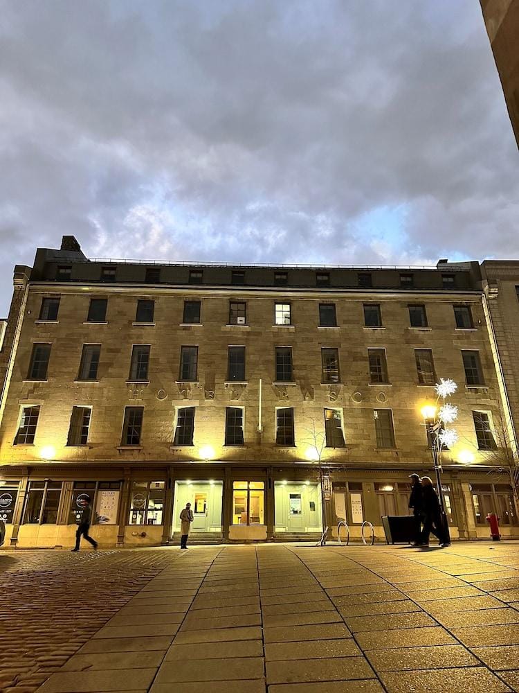 Hotel Rasco - Old Montreal Hotel in Montreal