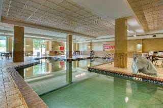 Drury Inn & Suites San Antonio Near La Cantera Pkwy Hotel in San Antonio