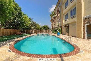 La Quinta Inn & Suites San Antonio Fiesta TX Hotel in San Antonio