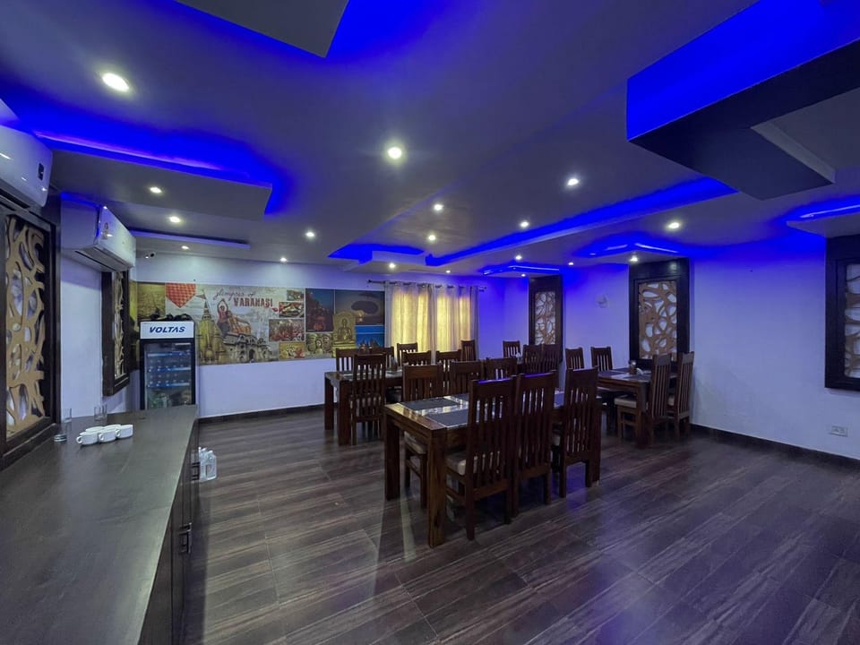 Hotel Park Plaza Hotel in Varanasi