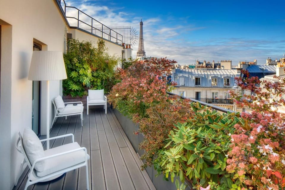 Le Cinq Codet Hotel Hotel in Paris