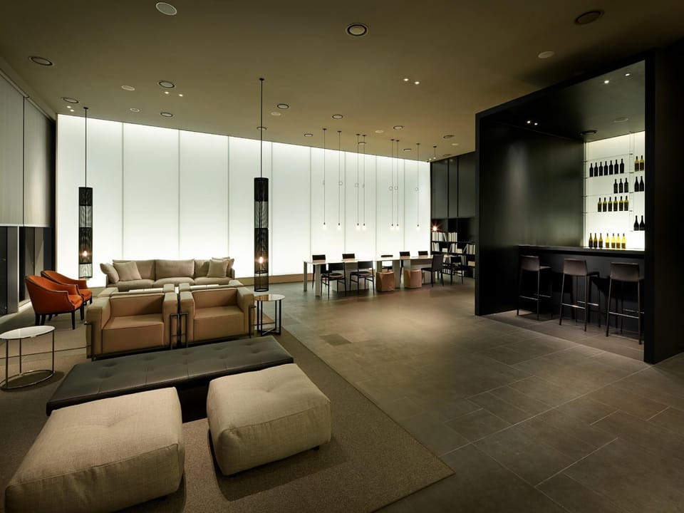 Bar/lounge