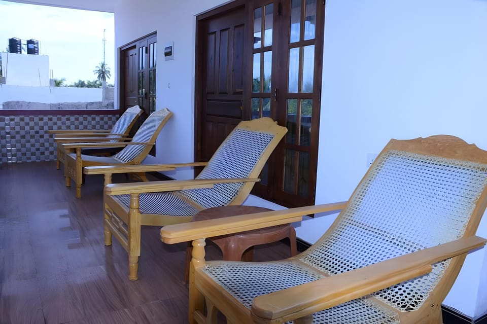 Relax Beach Arugambay  Hotel in Sri Lanka