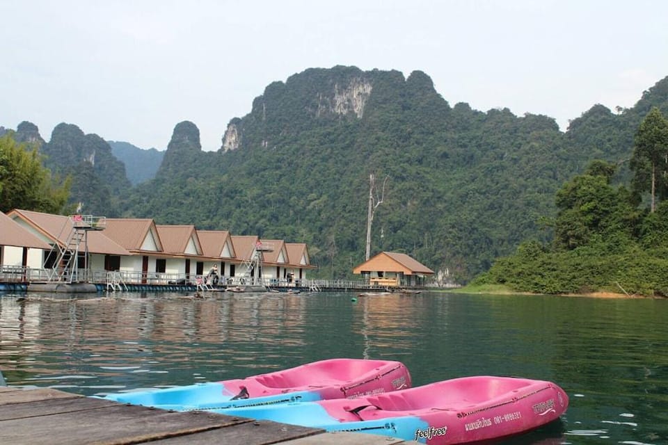 Pleanprai Floating Resort Hotel in Surat Thani Changwat