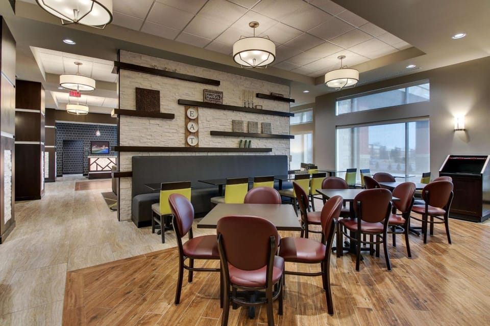 Drury Inn & Suites Cleveland Beachwood Hotel in Lake Erie