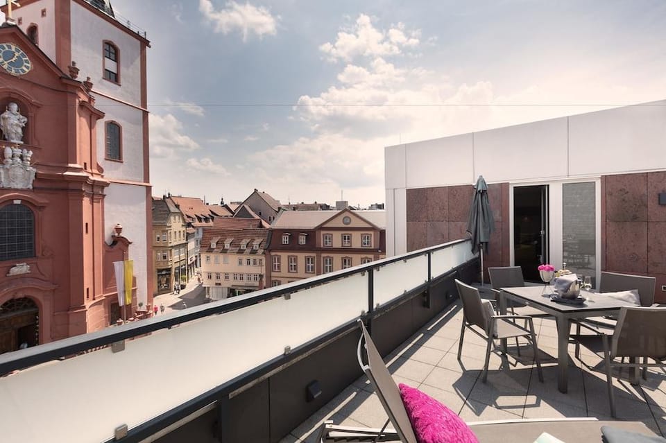 Hotel Platzhirsch | Hotel & Bar Hotel in Fulda