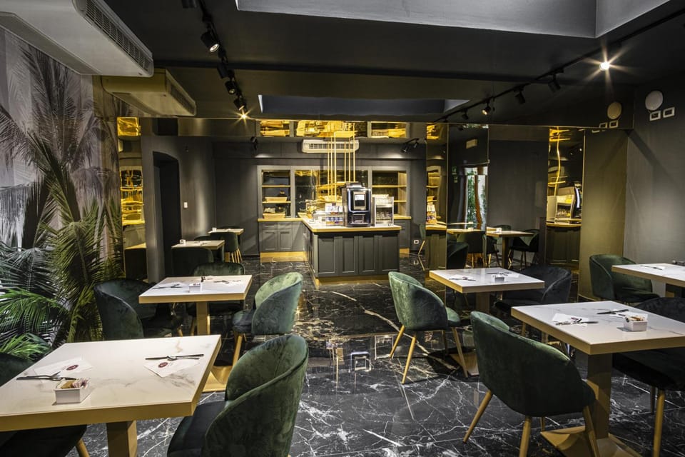 Bar/lounge
