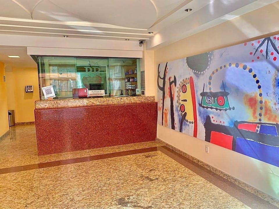 Hotel & Villas Plaza del Rey - Solo Adultos Hotel in Mexico City