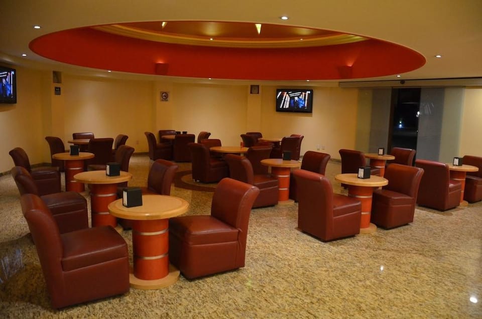 Hotel & Villas Plaza del Rey - Solo Adultos Hotel in Mexico City