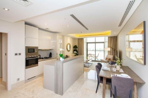 LUX The Elegant Palm Beach Suite Hotel in Dubai