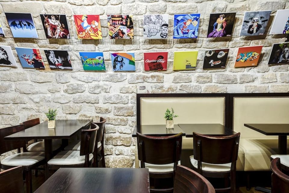 Absolute Paris Hotel in Paris
