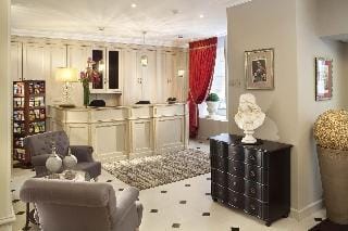 Chamonix Hotel in Paris