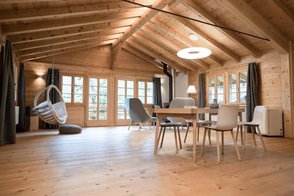 Lenk Lodge Hotel in Canton of Valais