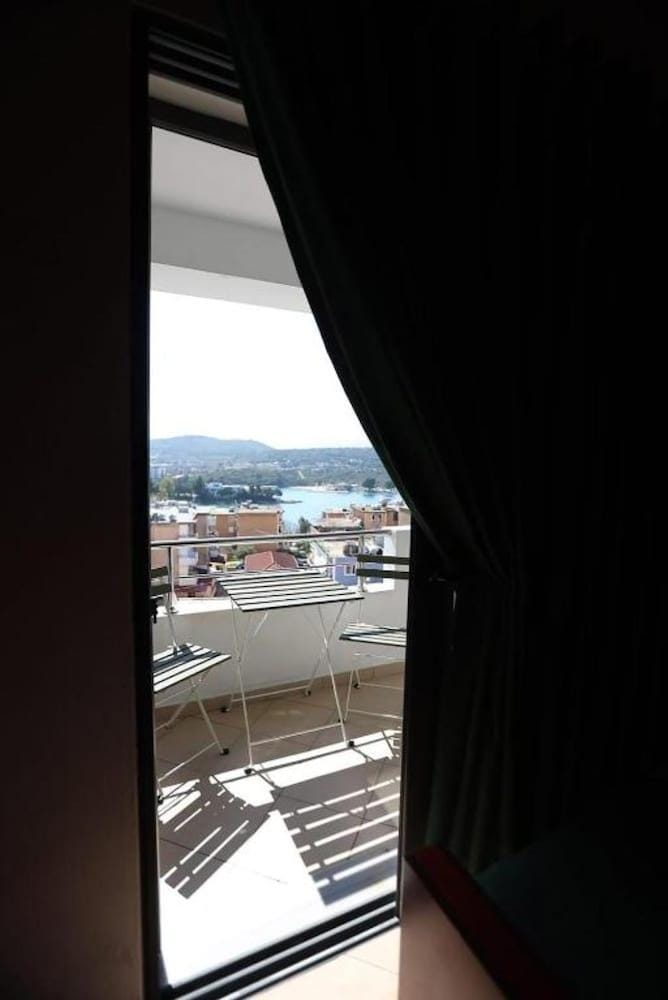 Hotel Mollanji Hotel in Ksamil