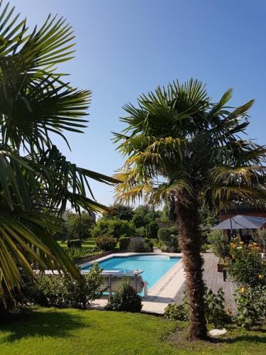 LA GRIOTTE 2 & Spa&Piscine Hotel in Normandy