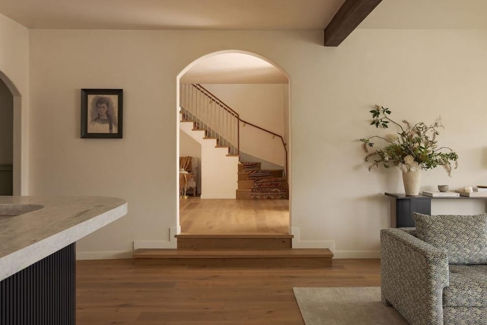 The Sandpiper Inn Hotel in Carmel by the Sea