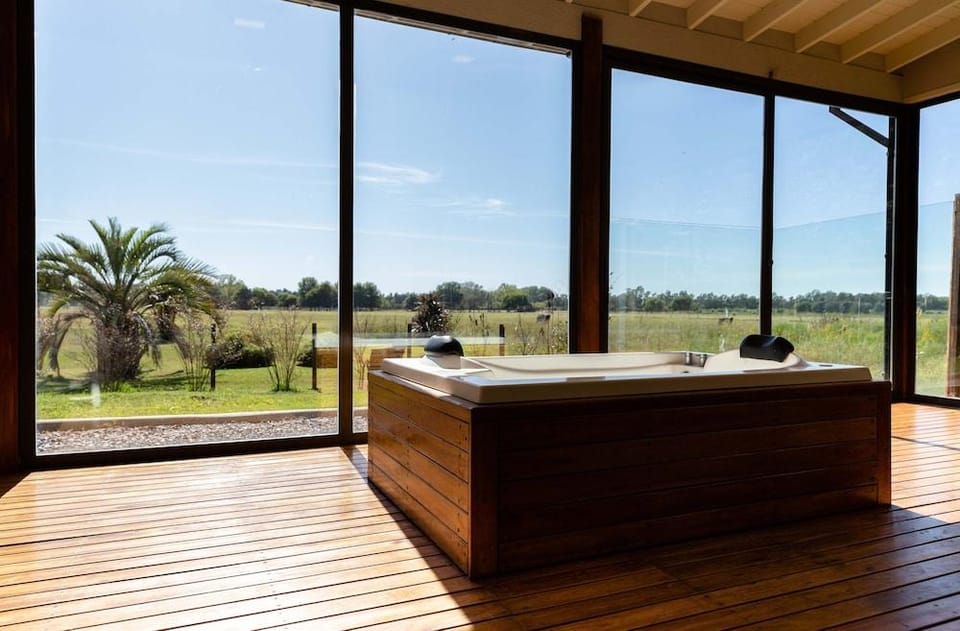 Terranova Glamping Hotel in Luján