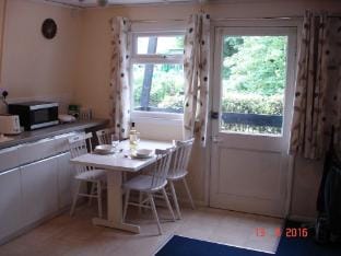 Broxbourne Riverside Chalets Hotel in East Hertfordshire District