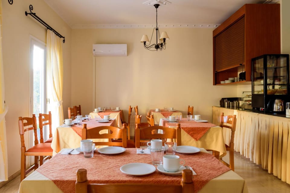 Karidis Hotel Hotel in Kamari
