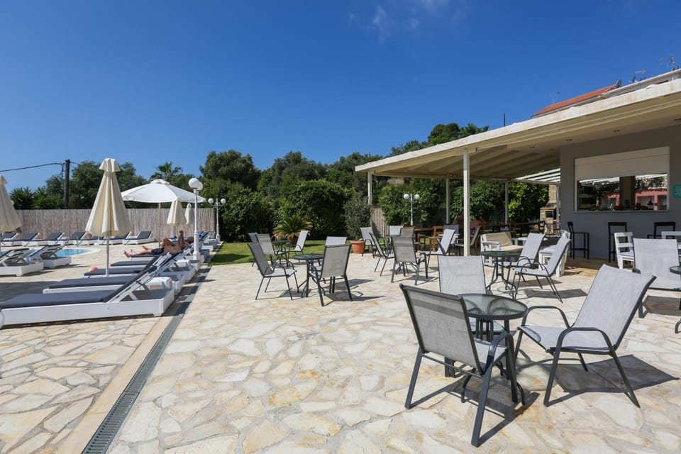 Pelagos Apartments Hotel in Skala