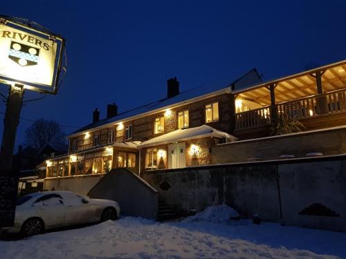 The Rivers Arms Inn in North Dorset District
