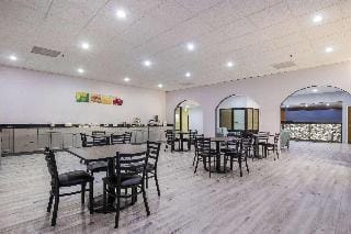 FairBridge Inn Express at Windsor Oaks Hotel in Indiana