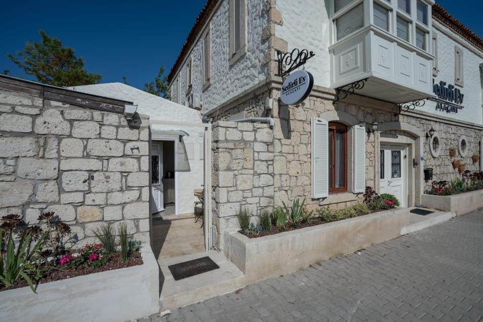 Sedirli Ev Alacati Hotel in Alaçatı