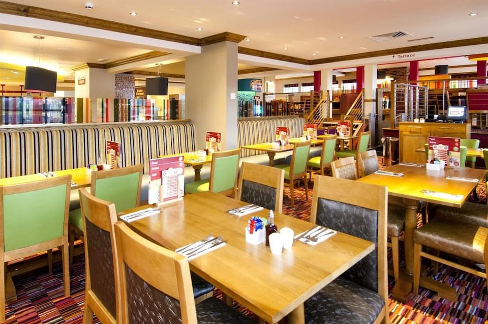 Premier Inn Barry Island Cardiff Airport Hotel in Barry