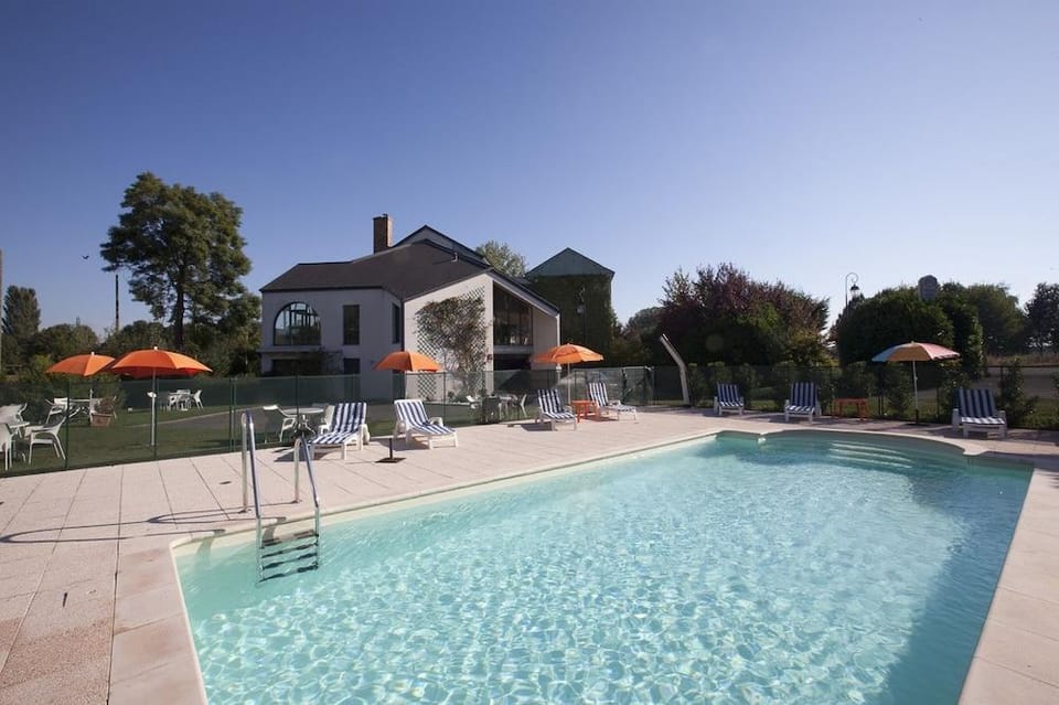 Best Western Golf Hotel Colvert Hotel in Bourgogne-Franche-Comté
