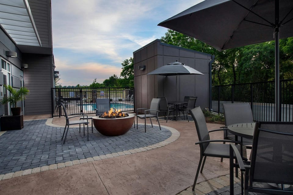 Fairfield by Marriott Inn & Suites Knoxville Lenoir City/I-75 Hotel in Watts Bar Lake