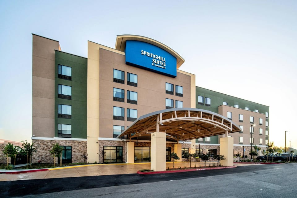 SpringHill Suites by Marriott Oakland Airport Hotel in San Leandro