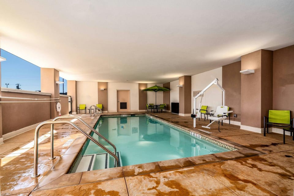 SpringHill Suites by Marriott Oakland Airport Hotel in San Leandro