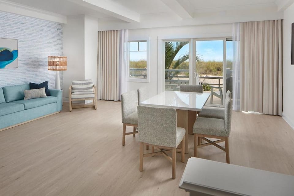 Bethany Beach Ocean Suites Hotel in Bethany Beach