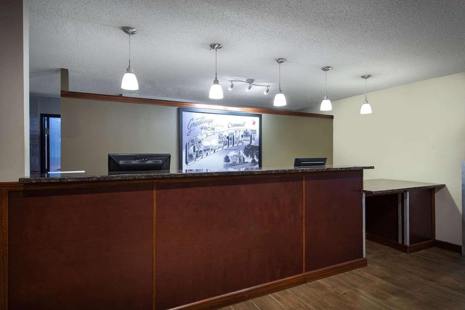 Super 8 Cromwell/Middletown Hotel in Middletown
