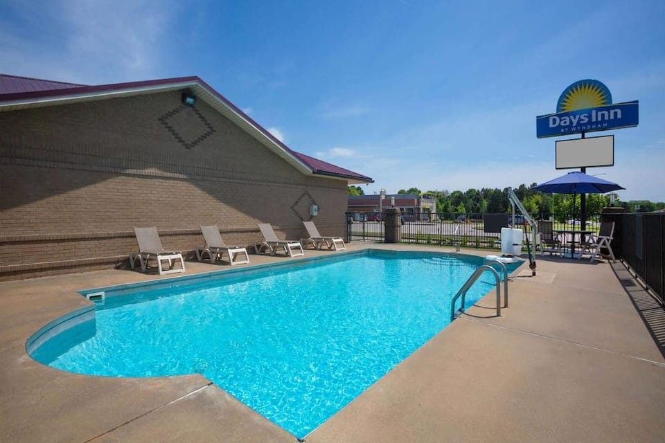 Days Inn Lonoke Hotel in Arkansas