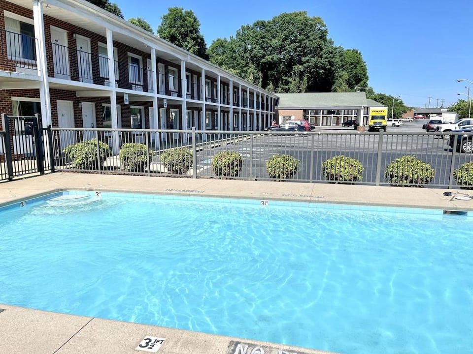 Days Inn Jonesville Hotel in Elkin