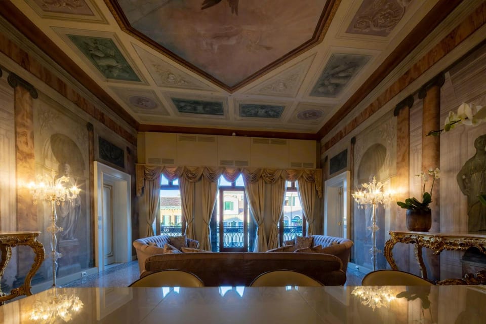 Ca' Bonfadini Historic Experience Hotel in Venice