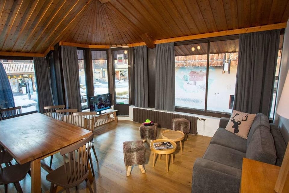 Chalet Hotel Regina Hotel in Les Gets