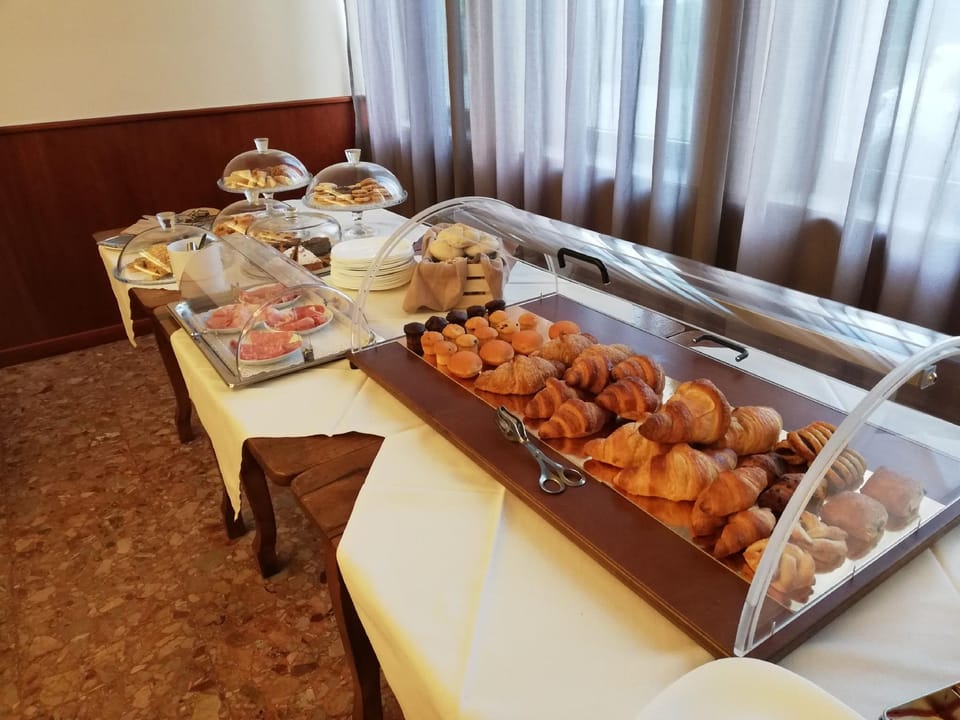HOME HOTEL Hotel in Veneto