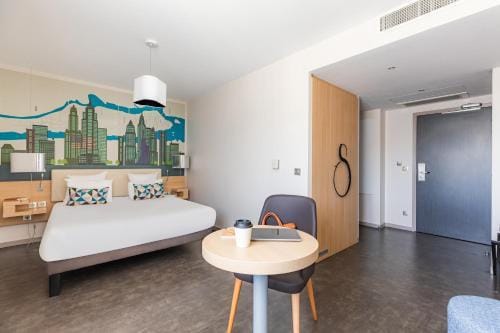 Park&Suites Appart'City Lyon Cite Internationale - Appart Hotel Hotel in Caluire-et-Cuire