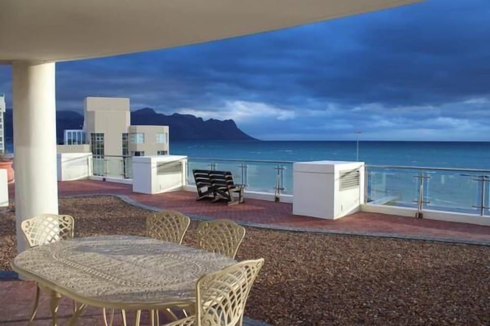 Hibernian Towers 505 Apartments Hotel in Cape Town