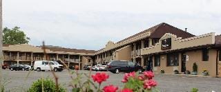 Rodeway Inn & Suites Hotel in Countryside