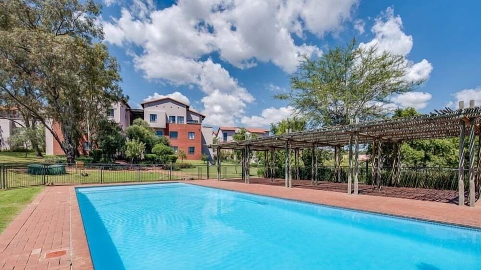 Jackal Creek Self-Catering Apartments Hotel in Roodepoort