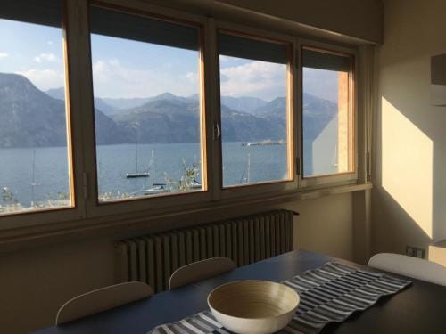 Casa Ines Fronte Lago Hotel in Brenzone sul Garda