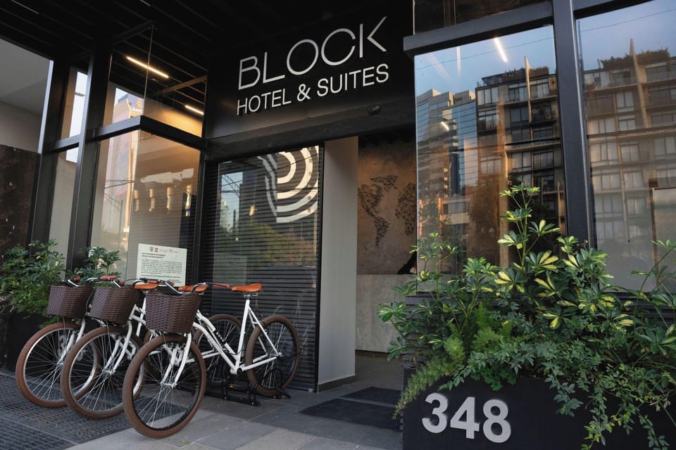 Hotel Block Suites Hotel in Mexico City