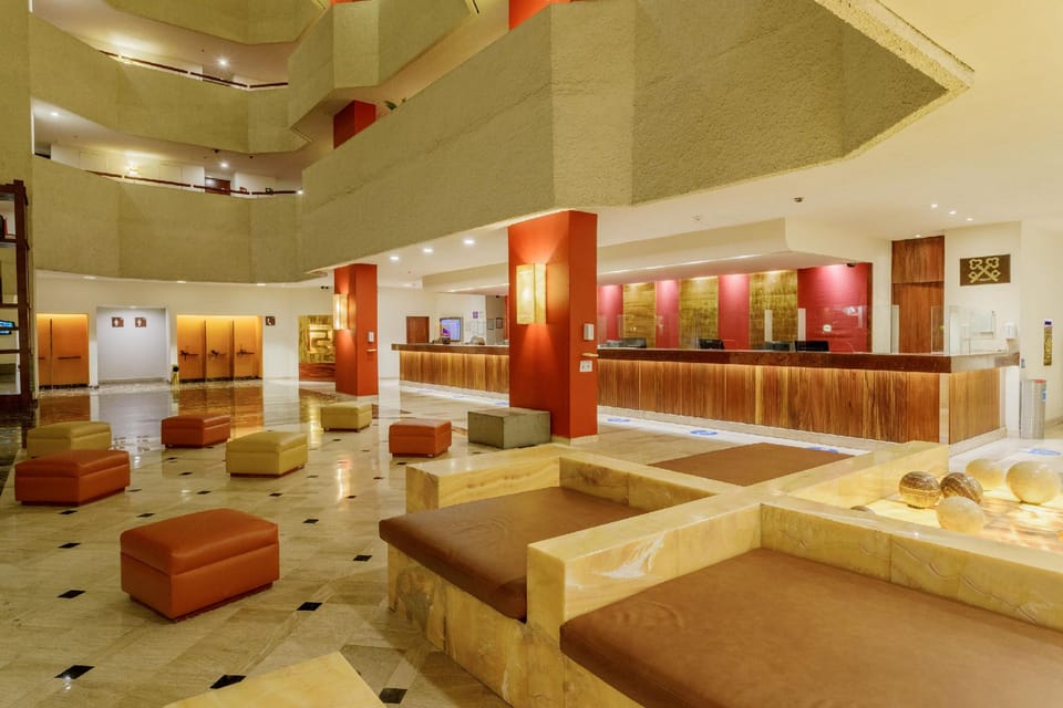 Camino Real Aeropuerto Hotel in Mexico City