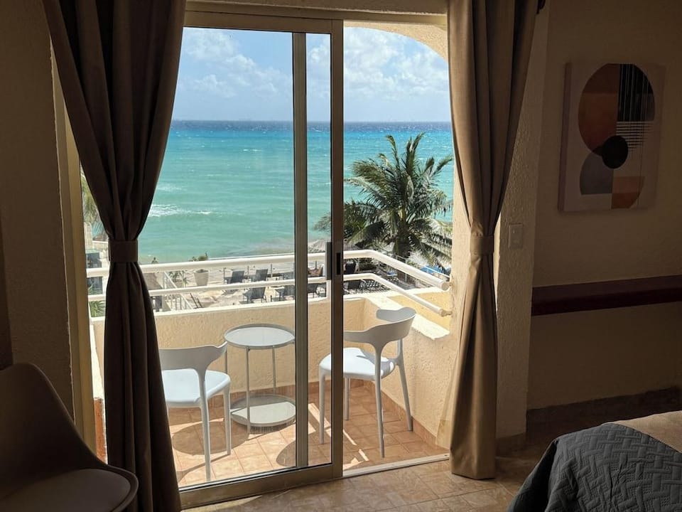 Luciana Hotel & Beach Club Hotel in Playa del Carmen