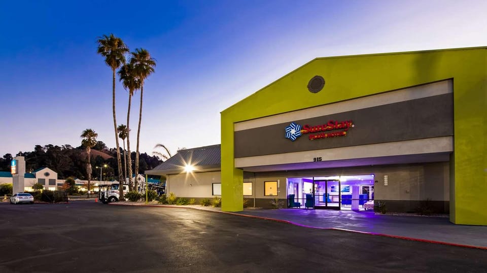 Marina Bay Inn & Suites Hotel in Point Richmond
