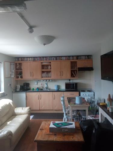 Artisthostel Letterkenny Hostel in Letterkenny
